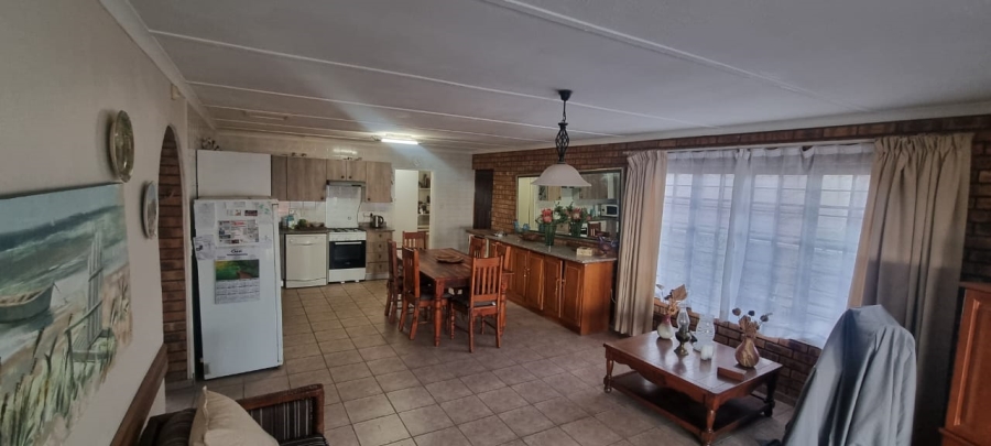 3 Bedroom Property for Sale in Uvongo KwaZulu-Natal