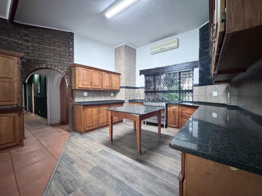 5 Bedroom Property for Sale in Aviary Hill KwaZulu-Natal