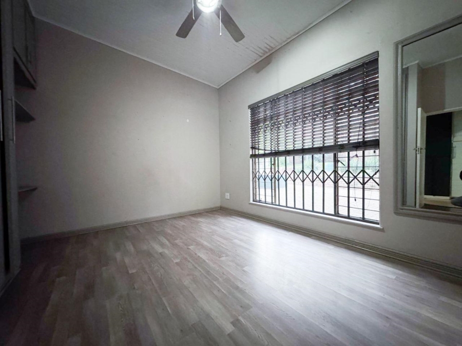 5 Bedroom Property for Sale in Aviary Hill KwaZulu-Natal