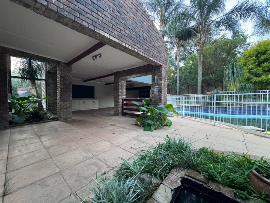 5 Bedroom Property for Sale in Aviary Hill KwaZulu-Natal