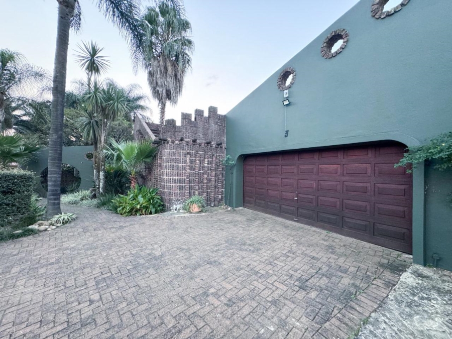 5 Bedroom Property for Sale in Aviary Hill KwaZulu-Natal