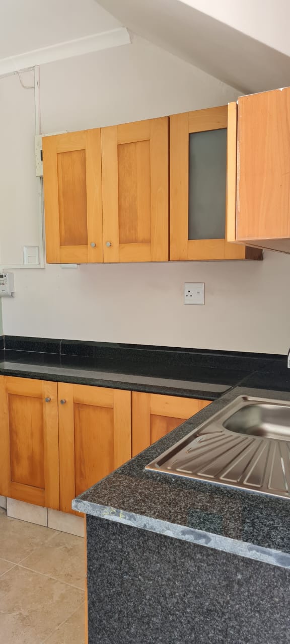 To Let 1 Bedroom Property for Rent in Cowies Hill KwaZulu-Natal