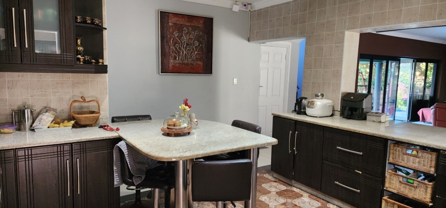 4 Bedroom Property for Sale in Port Shepstone KwaZulu-Natal