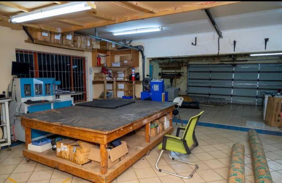 4 Bedroom Property for Sale in Port Shepstone KwaZulu-Natal