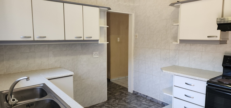 2 Bedroom Property for Sale in Uvongo KwaZulu-Natal