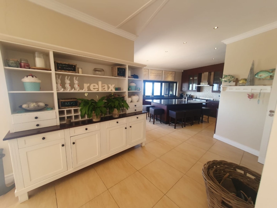 9 Bedroom Property for Sale in Southbroom KwaZulu-Natal
