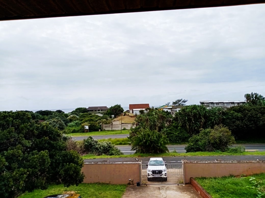 7 Bedroom Property for Sale in Sea Park KwaZulu-Natal