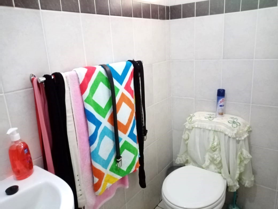 7 Bedroom Property for Sale in Sea Park KwaZulu-Natal