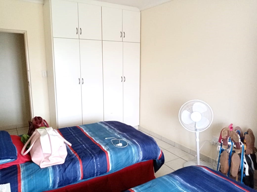 7 Bedroom Property for Sale in Sea Park KwaZulu-Natal