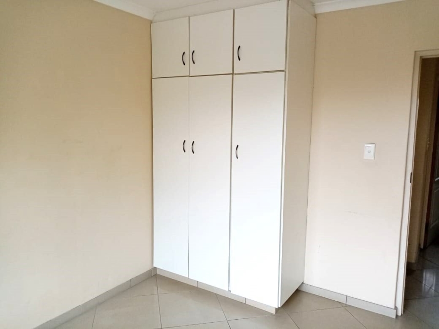 7 Bedroom Property for Sale in Sea Park KwaZulu-Natal