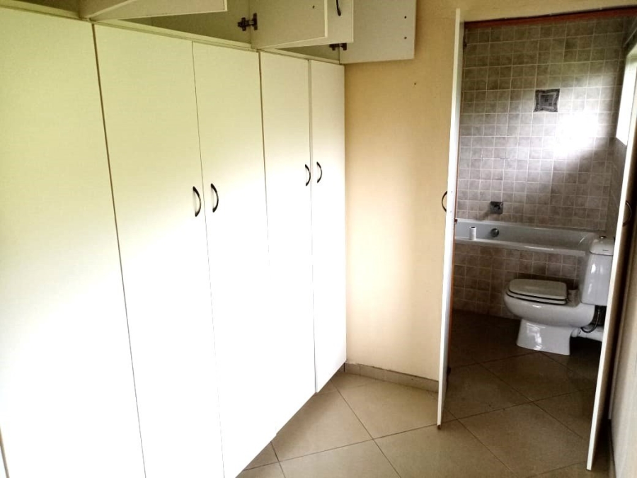 7 Bedroom Property for Sale in Sea Park KwaZulu-Natal