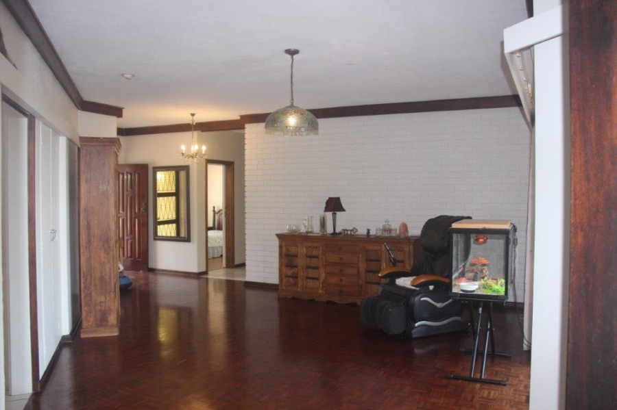 4 Bedroom Property for Sale in Umtentweni KwaZulu-Natal