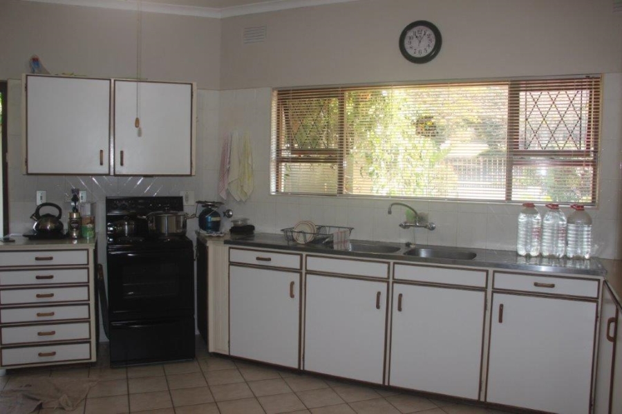 4 Bedroom Property for Sale in Umtentweni KwaZulu-Natal