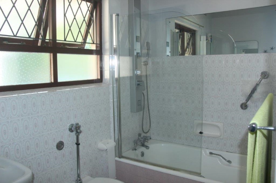 4 Bedroom Property for Sale in Umtentweni KwaZulu-Natal