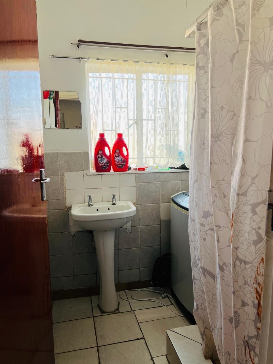 3 Bedroom Property for Sale in Lennoxton KwaZulu-Natal
