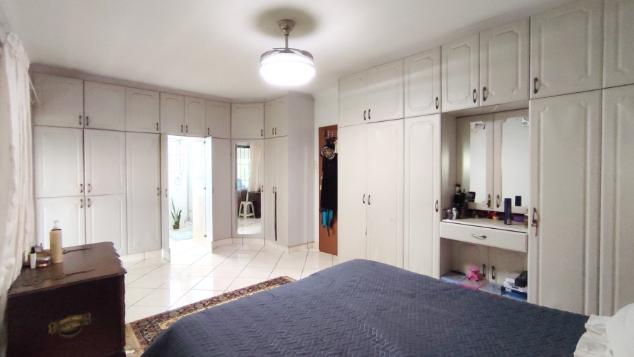 8 Bedroom Property for Sale in Marburg KwaZulu-Natal