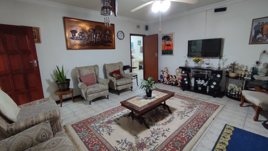 8 Bedroom Property for Sale in Marburg KwaZulu-Natal