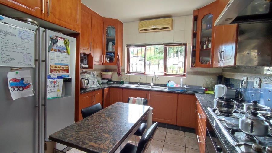 8 Bedroom Property for Sale in Marburg KwaZulu-Natal