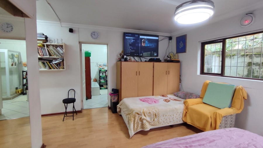 8 Bedroom Property for Sale in Marburg KwaZulu-Natal