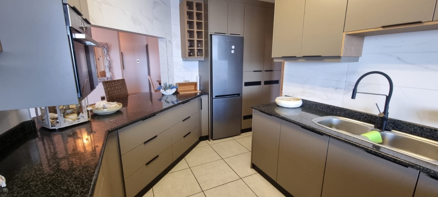 4 Bedroom Property for Sale in Margate KwaZulu-Natal