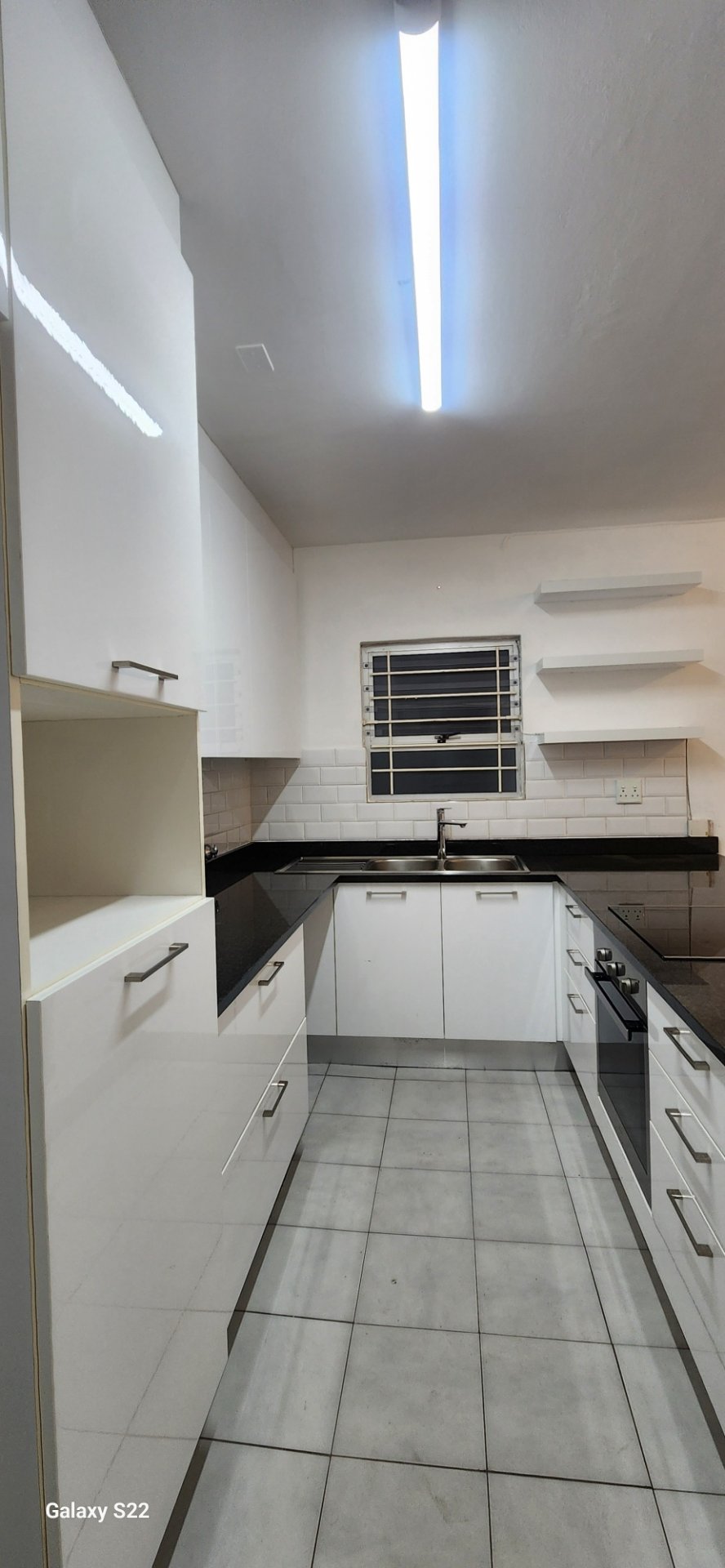 To Let 1 Bedroom Property for Rent in Umhlanga KwaZulu-Natal