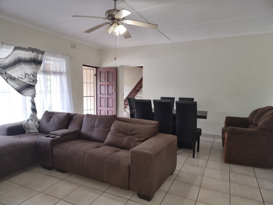 3 Bedroom Property for Sale in Sea Park KwaZulu-Natal