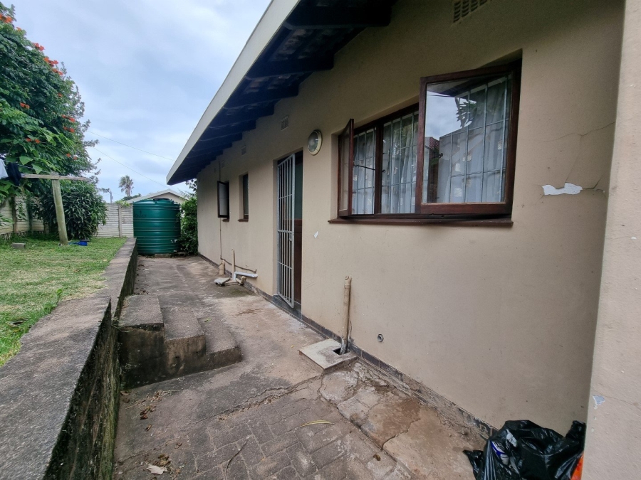 3 Bedroom Property for Sale in Sea Park KwaZulu-Natal