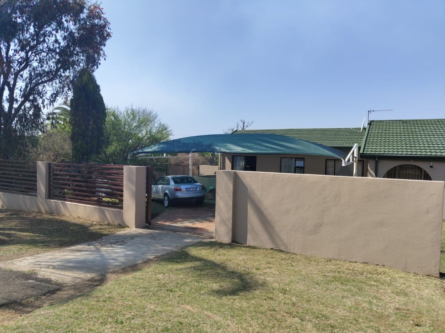 5 Bedroom Property for Sale in Glencoe KwaZulu-Natal