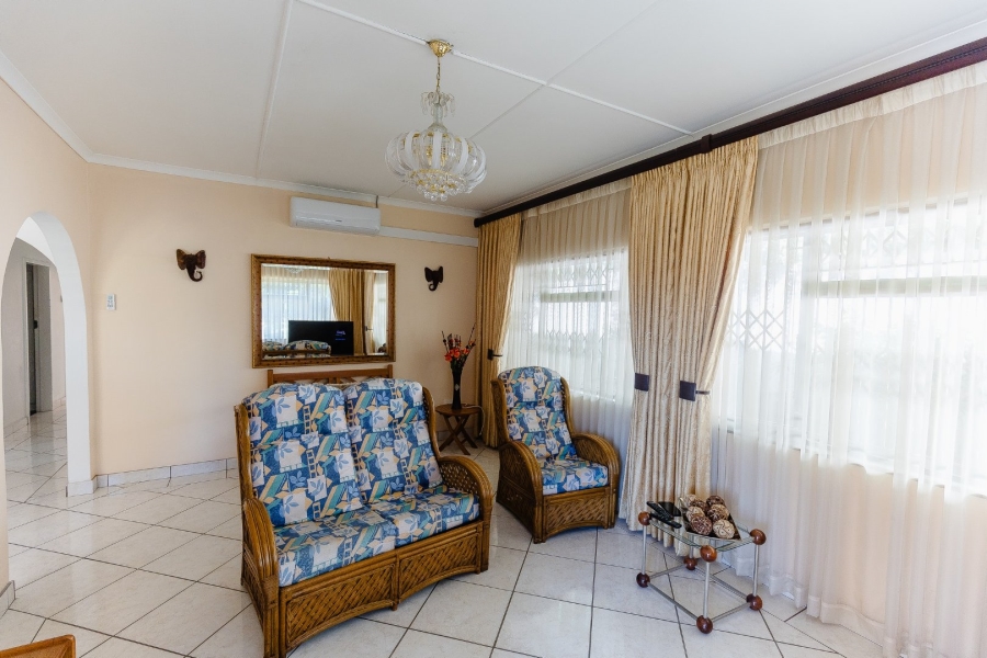 4 Bedroom Property for Sale in Oslo Beach KwaZulu-Natal