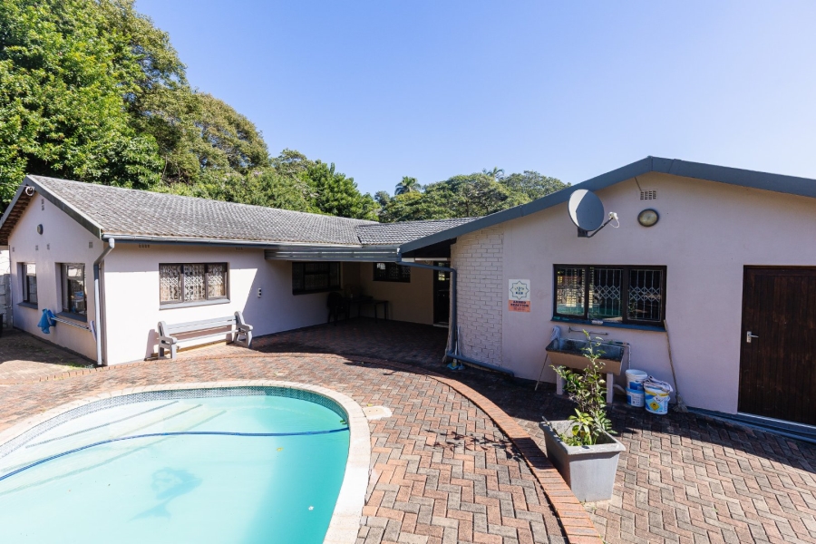 4 Bedroom Property for Sale in Oslo Beach KwaZulu-Natal