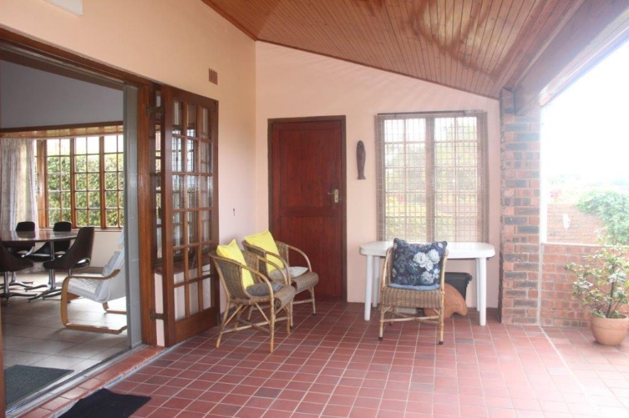 3 Bedroom Property for Sale in Umtentweni KwaZulu-Natal