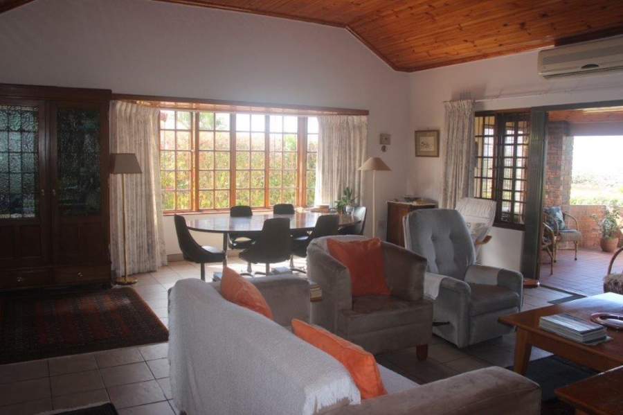 3 Bedroom Property for Sale in Umtentweni KwaZulu-Natal
