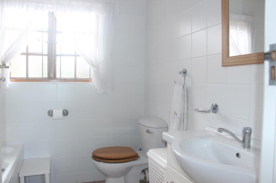 3 Bedroom Property for Sale in Umtentweni KwaZulu-Natal