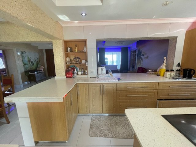  Bedroom Property for Sale in Lawrence Rocks KwaZulu-Natal