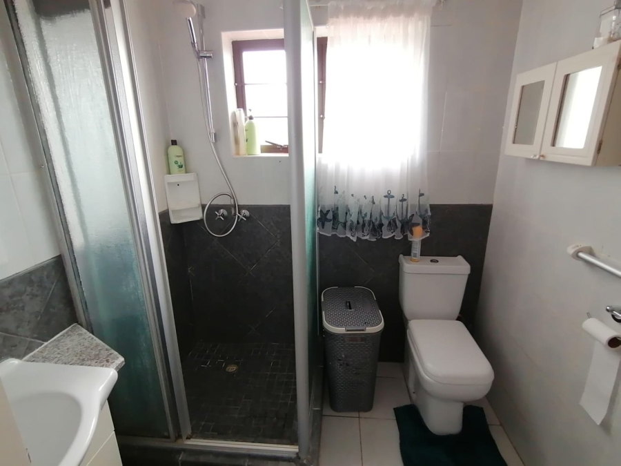 1 Bedroom Property for Sale in Shelly Beach KwaZulu-Natal
