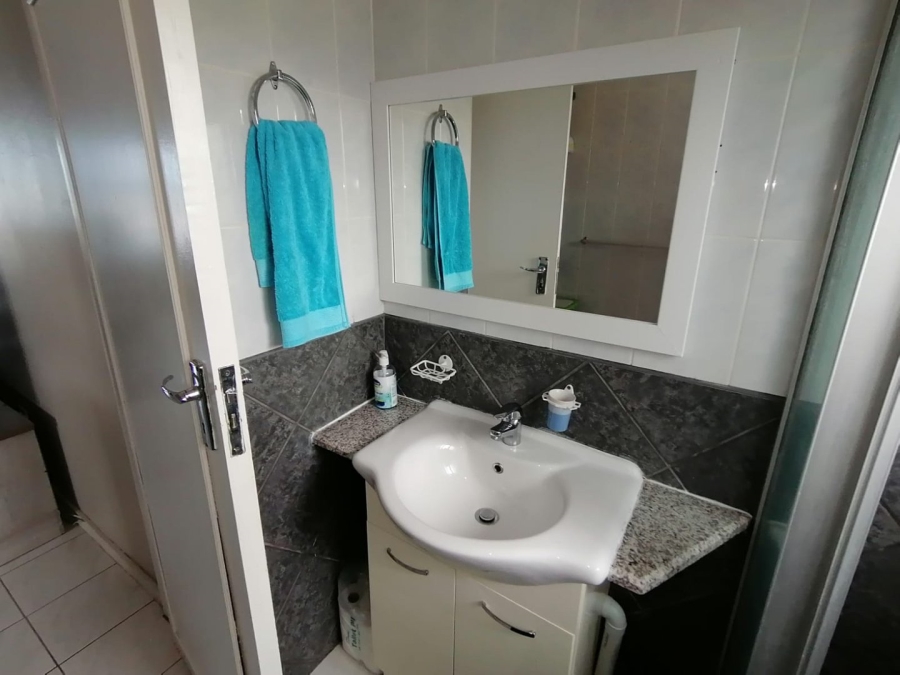 1 Bedroom Property for Sale in Shelly Beach KwaZulu-Natal