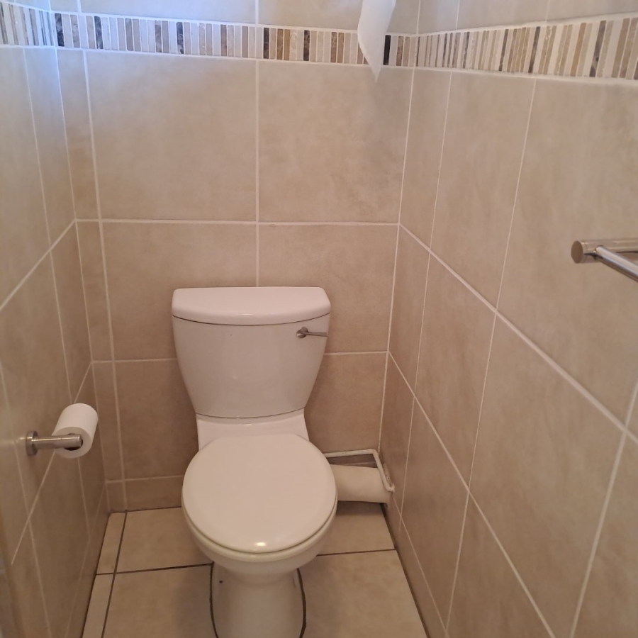 4 Bedroom Property for Sale in Freeland Park KwaZulu-Natal