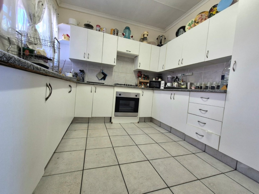 3 Bedroom Property for Sale in Sunnyridge KwaZulu-Natal