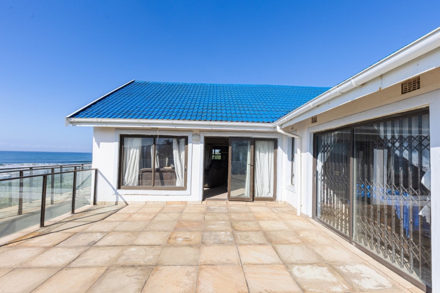 6 Bedroom Property for Sale in Umzumbe KwaZulu-Natal
