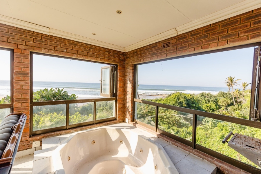 6 Bedroom Property for Sale in Umzumbe KwaZulu-Natal