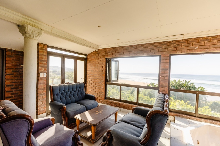 6 Bedroom Property for Sale in Umzumbe KwaZulu-Natal