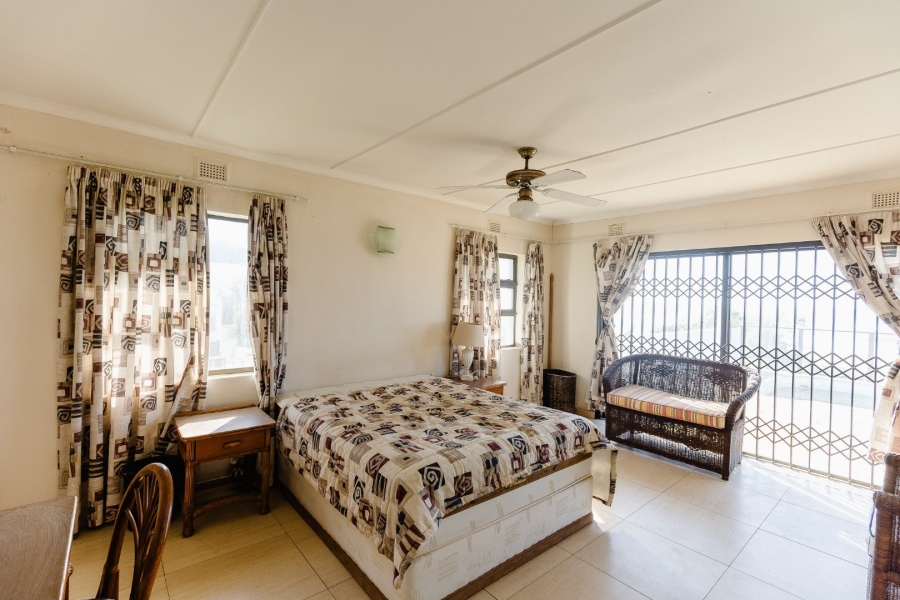 6 Bedroom Property for Sale in Umzumbe KwaZulu-Natal