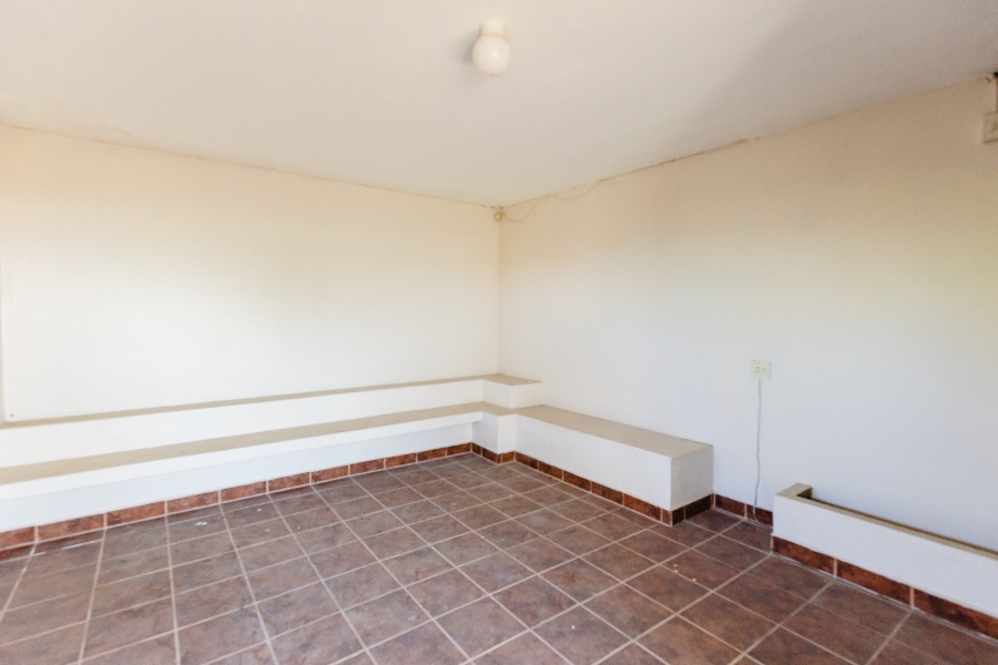 6 Bedroom Property for Sale in Umzumbe KwaZulu-Natal