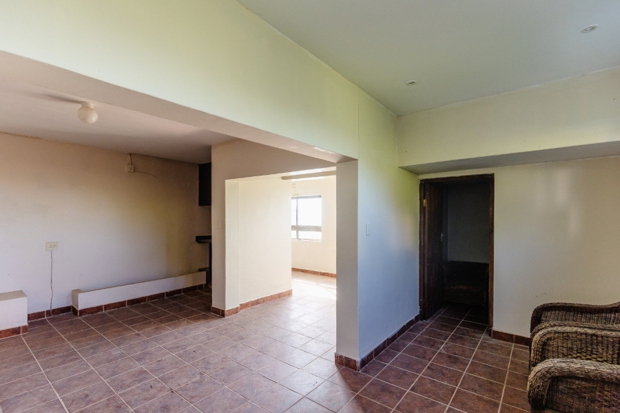 6 Bedroom Property for Sale in Umzumbe KwaZulu-Natal