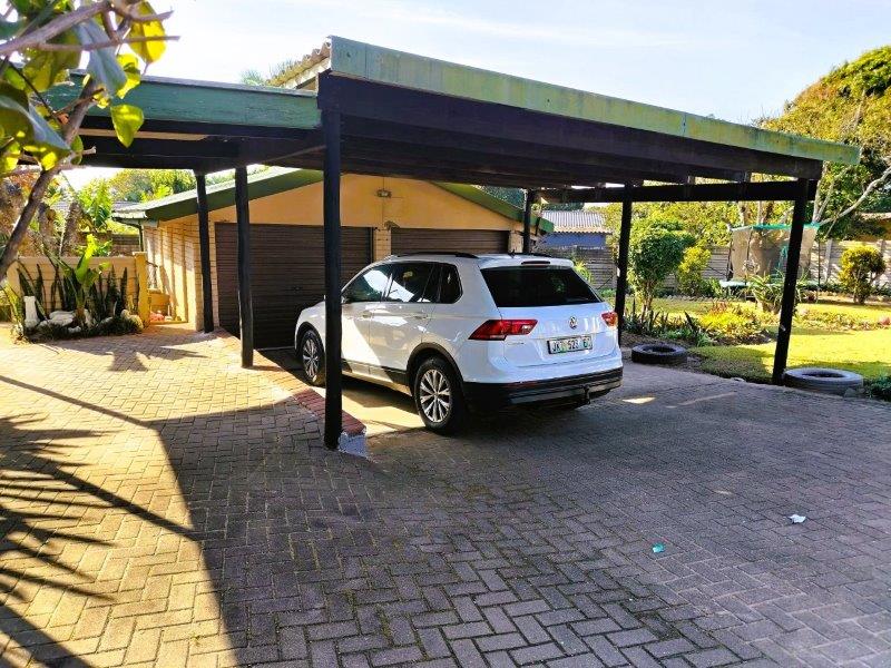 4 Bedroom Property for Sale in Sea Park KwaZulu-Natal
