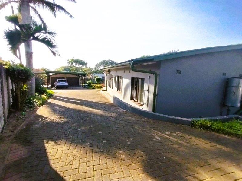 4 Bedroom Property for Sale in Sea Park KwaZulu-Natal