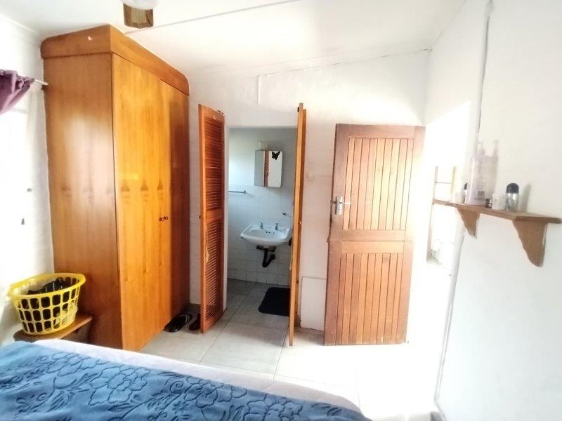 4 Bedroom Property for Sale in Sea Park KwaZulu-Natal