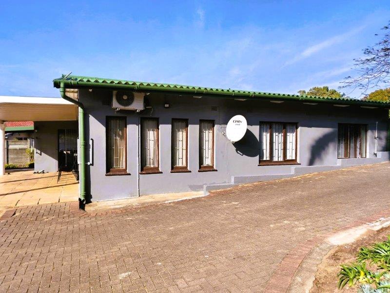 4 Bedroom Property for Sale in Sea Park KwaZulu-Natal