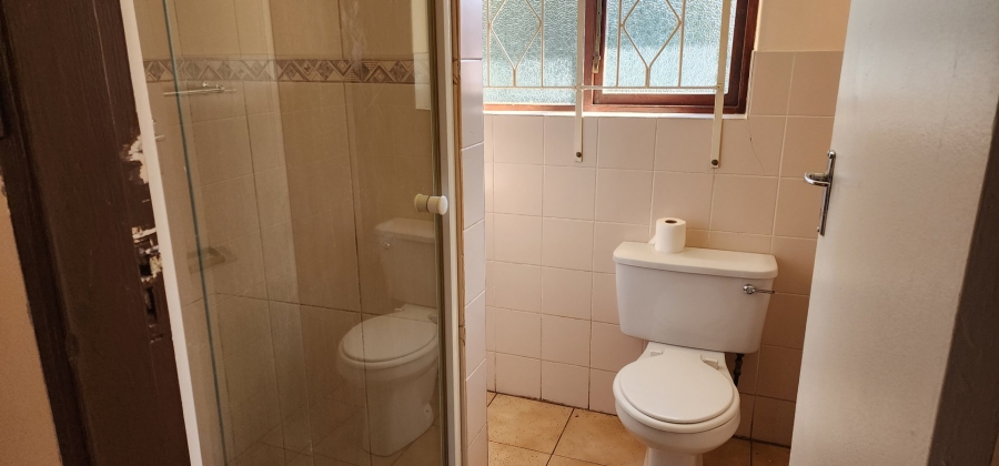 6 Bedroom Property for Sale in Sea Park KwaZulu-Natal