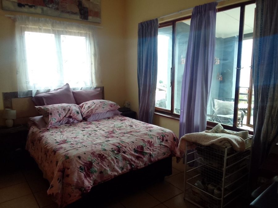 2 Bedroom Property for Sale in Hibberdene KwaZulu-Natal